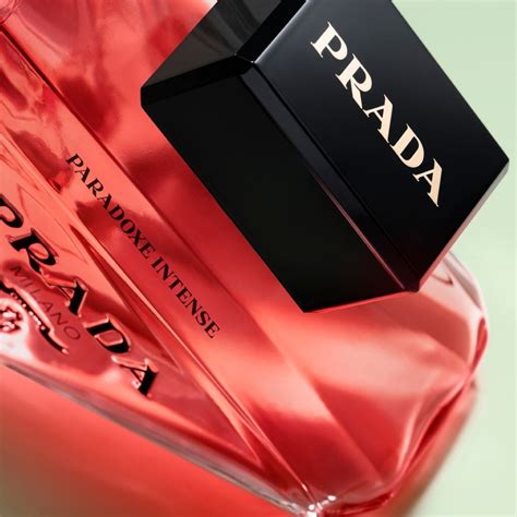 sephora Prada paradoxe intense